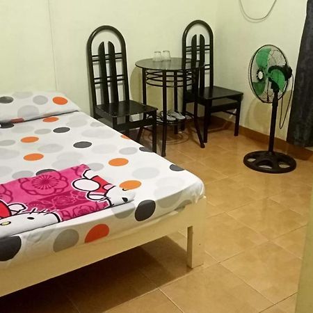 Belen Favila Transient Rooms Near Airport Terminal 3 Manila Eksteriør billede