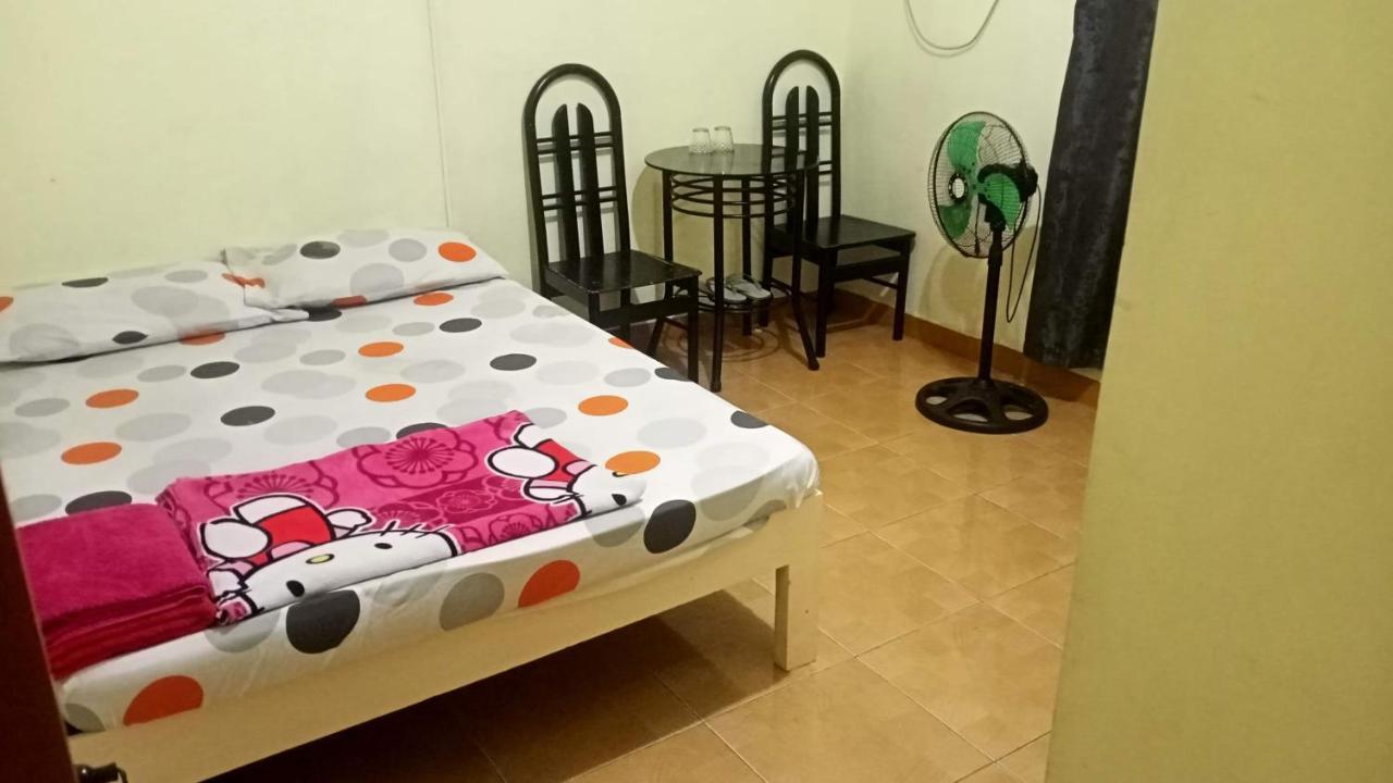 Belen Favila Transient Rooms Near Airport Terminal 3 Manila Eksteriør billede